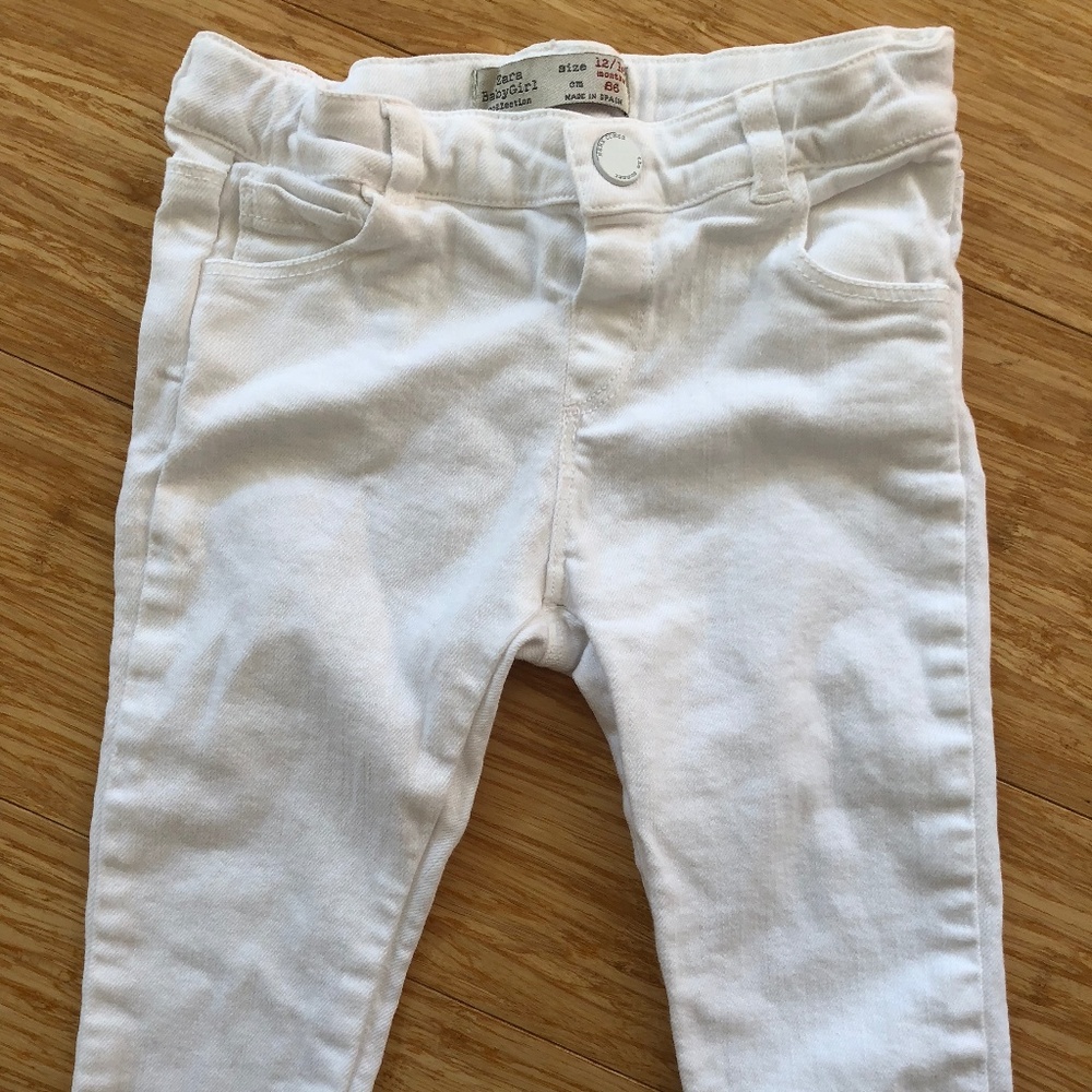 Zara girl white stretchy jeans size 18-24 mo